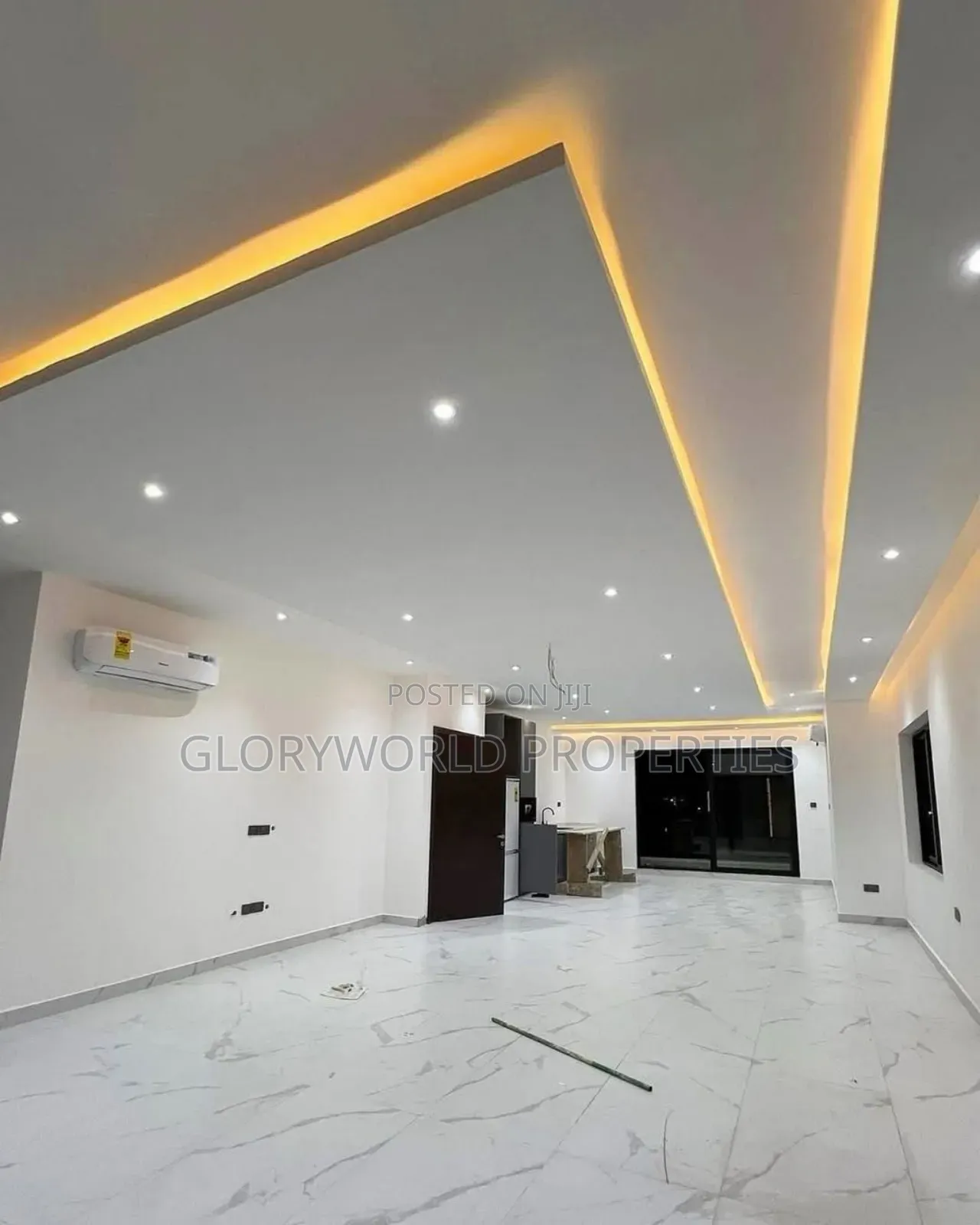 5bdrm House in School Junction for sale