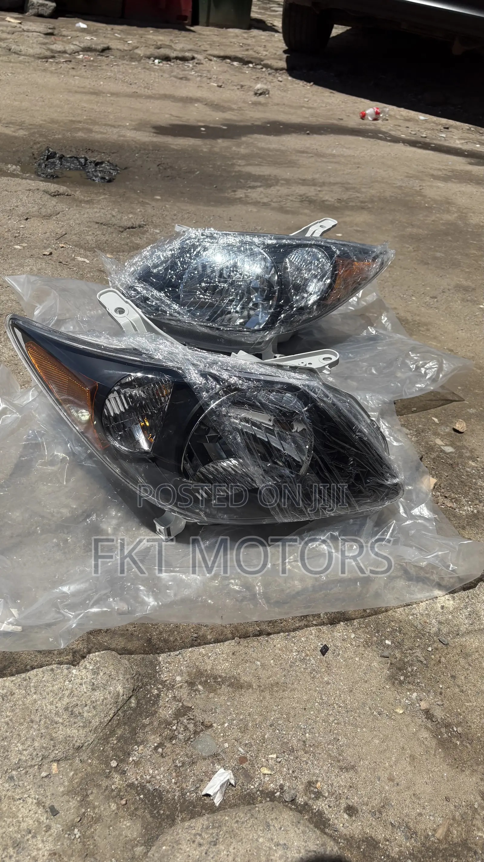 Pontiac Vibe Headlight Dark Sports 2002,2003,2004,2005,2006,