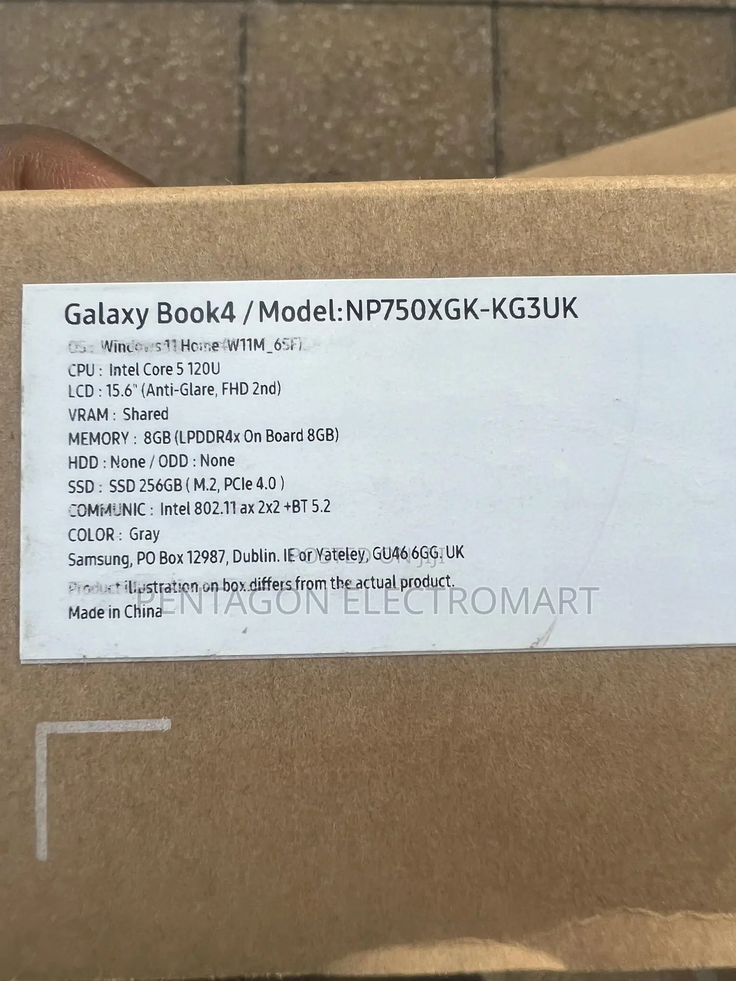 New Laptop Samsung Galaxy Book4 8GB Intel Core Ultra 5 SSD 256GB