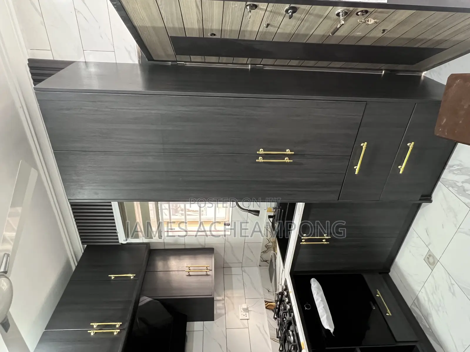 Kitchen Cabinet