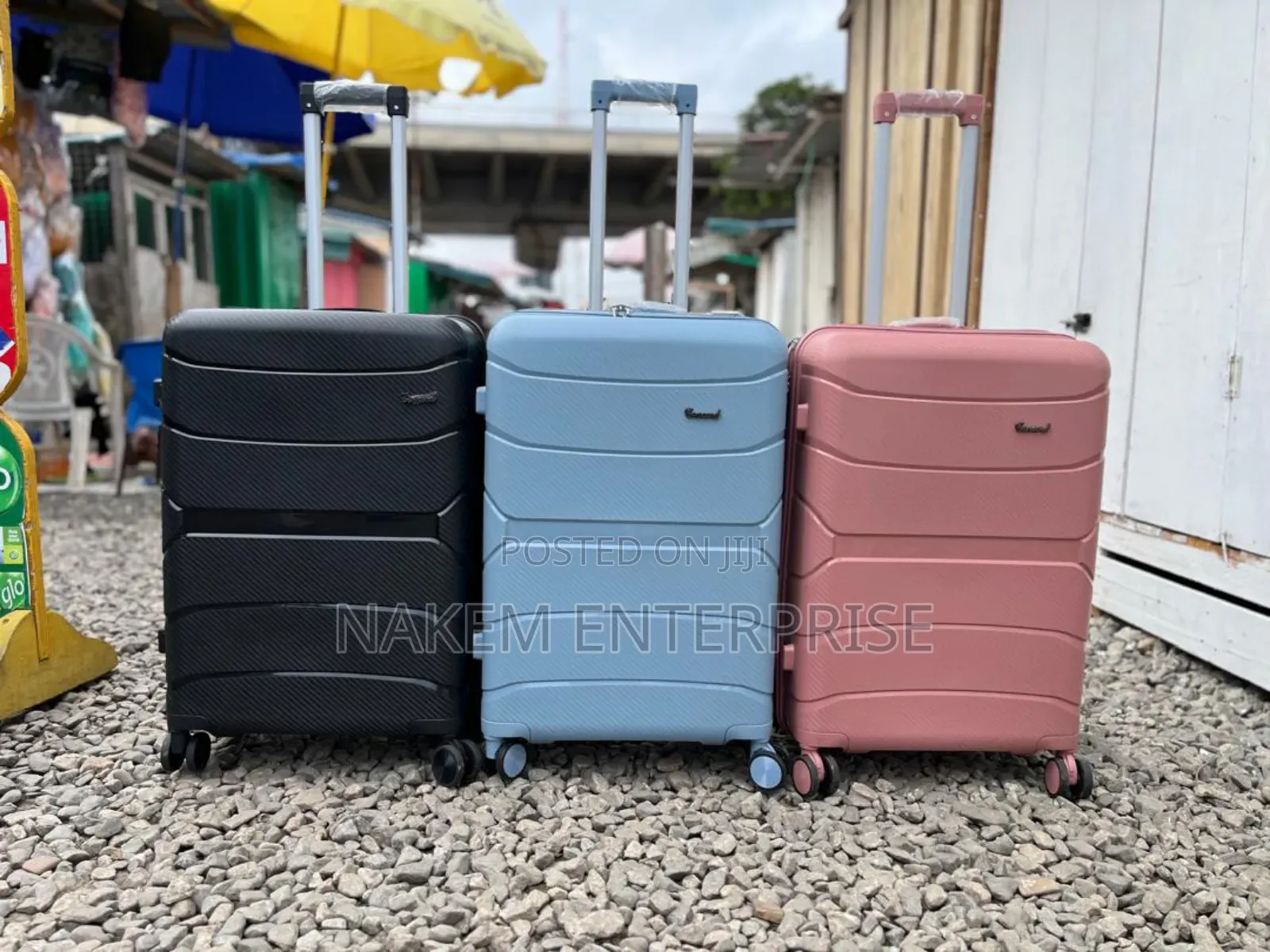 Medium Sized Trolling Travelling Luggage at Nakem Enterprise