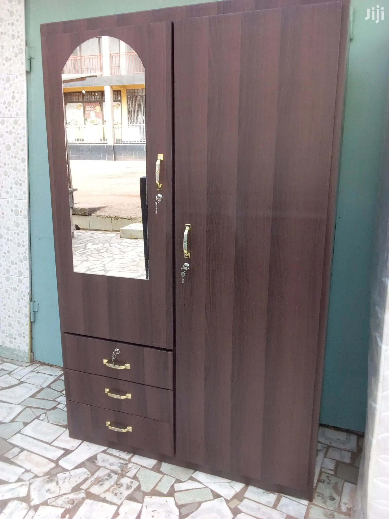 New Double Door Wardrobe.Free Delivery