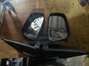 Nissan Frontier/ Navara Side Mirror