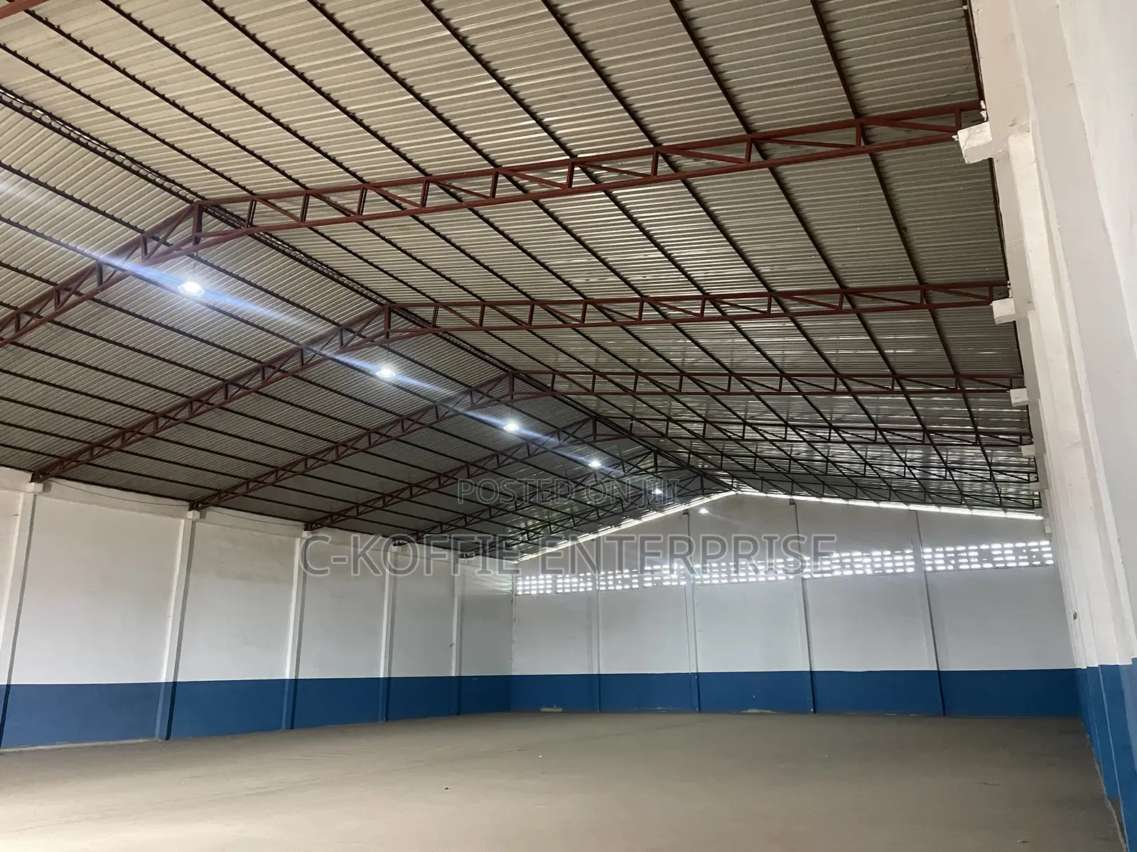 1000 SQM Warehouse at Airport