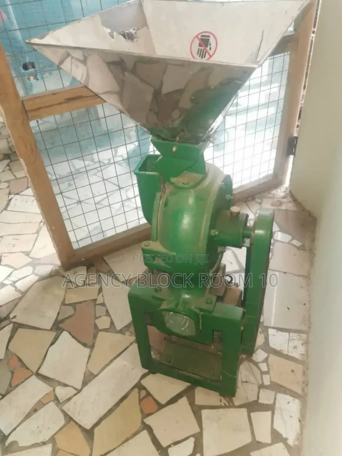 *Hammer Mill Grinder for Sale - Grinds Herbs, Roots, Leaves