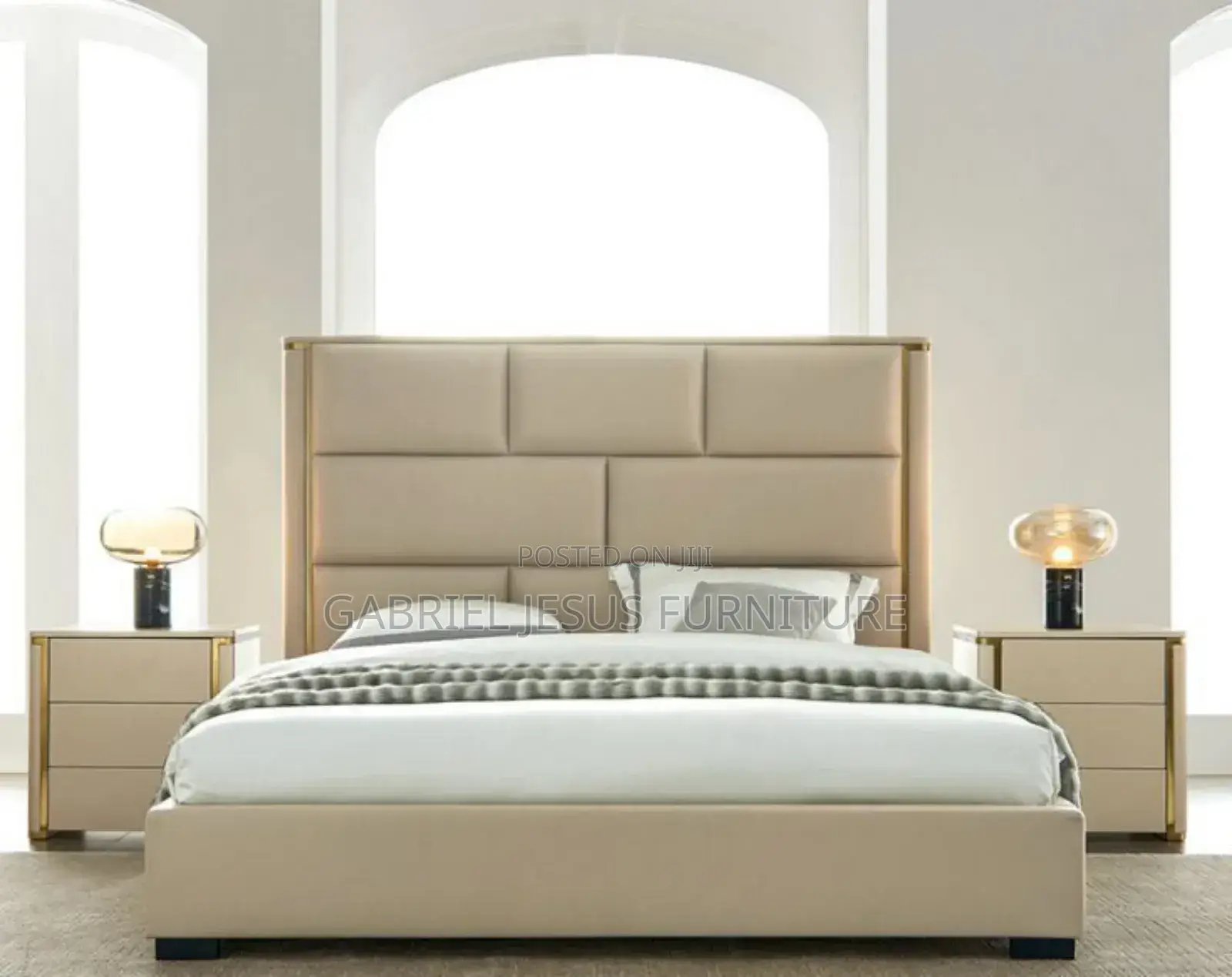 Royal Double Bed With Mattress