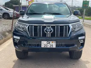 Photo - Toyota Land Cruiser Prado 3.0 172hp 2018 Black