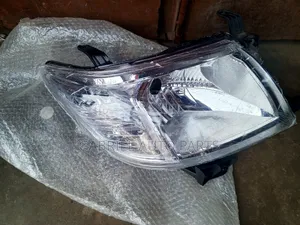 Toyota Hilux Headlight 2012,Set)