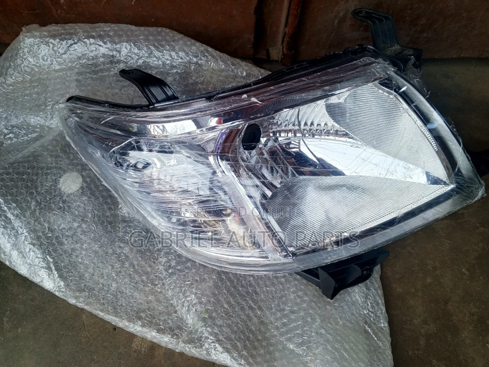 Toyota Hilux Headlight 2012,Set)