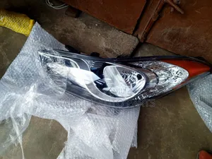 (1set)Hyundai Elantra Headlights 2011,2012,2013