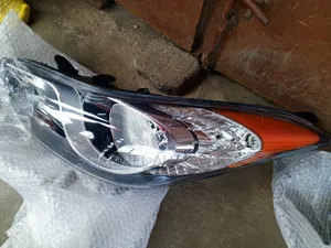 (1set)Hyundai Elantra Headlights 2011,2012,2013