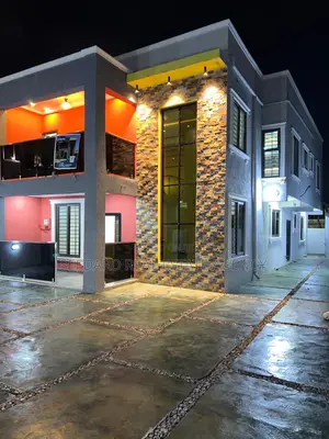 4bdrm Duplex in Sefdard Real Estate, Kasoa for sale