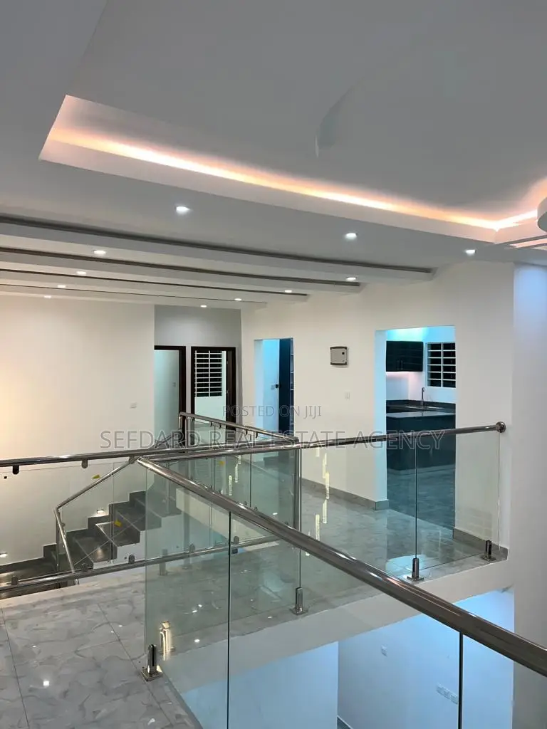 4bdrm Duplex in Sefdard Real Estate, Kasoa for sale
