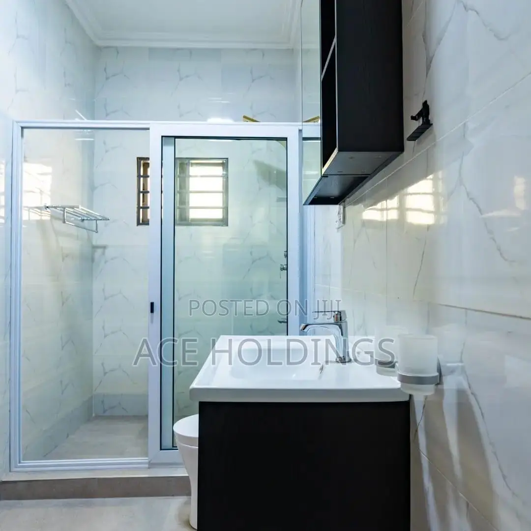 4bdrm Townhouse / Terrace in Achimota for rent