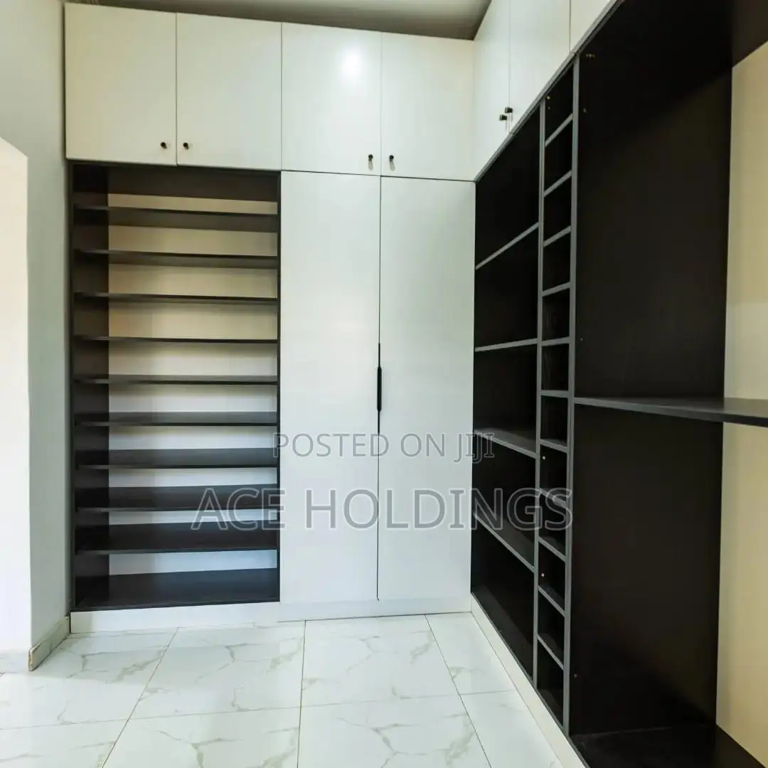 4bdrm Townhouse / Terrace in Achimota for rent