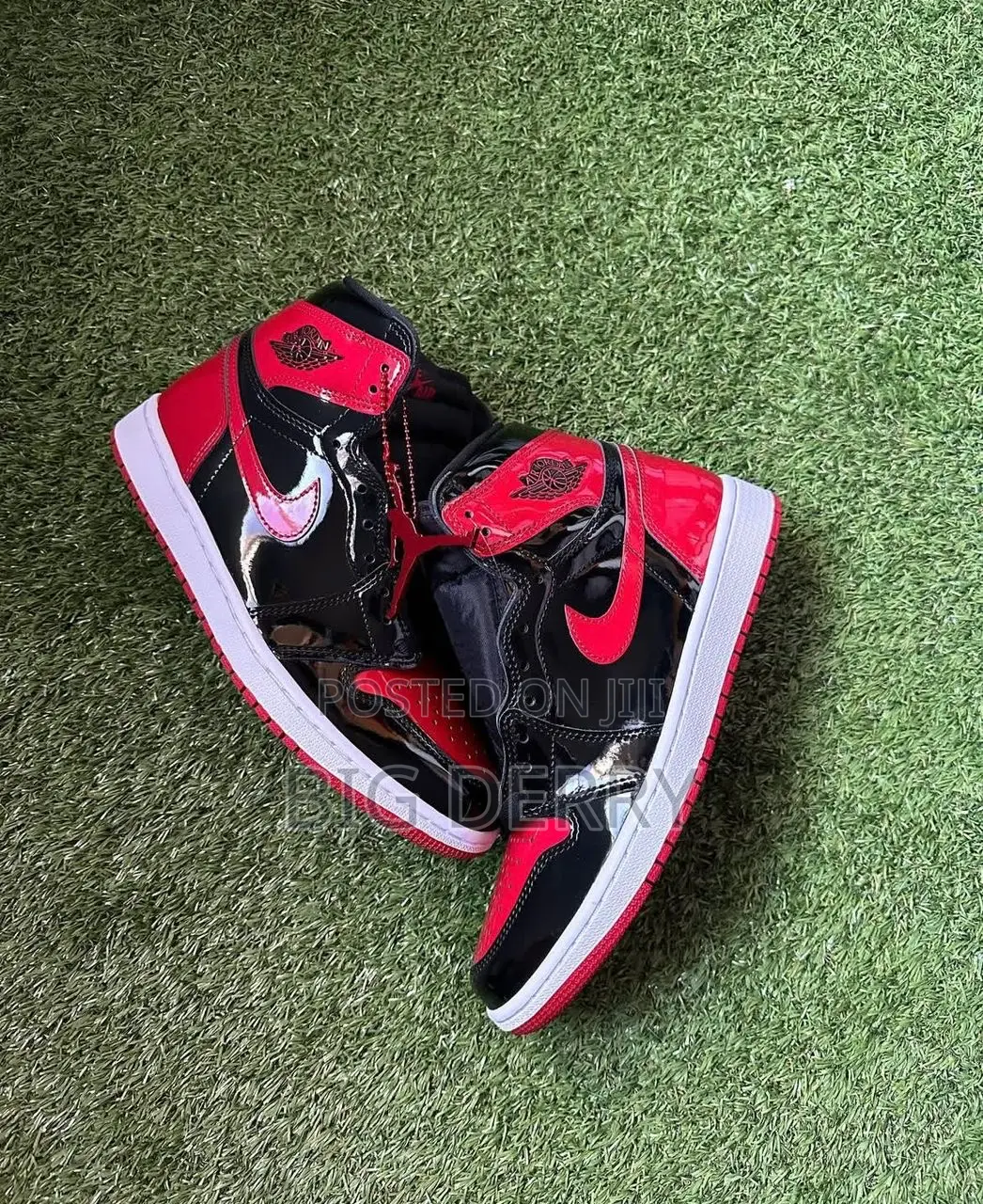 Air Jordan 1 Patent Bred