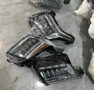 Cadillac Escalade 2018,2019,2020, Headlight Pair