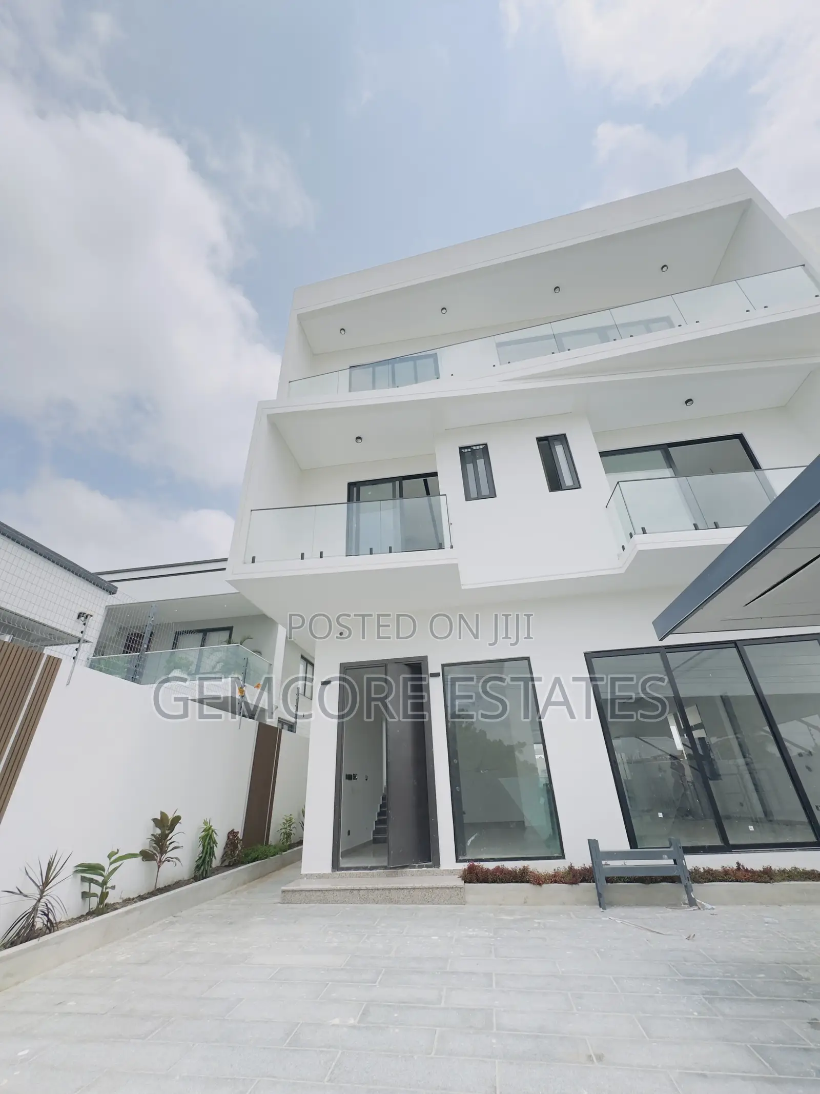4bdrm House in East Legon for sale