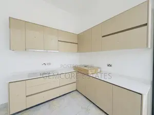 4bdrm House in East Legon for sale
