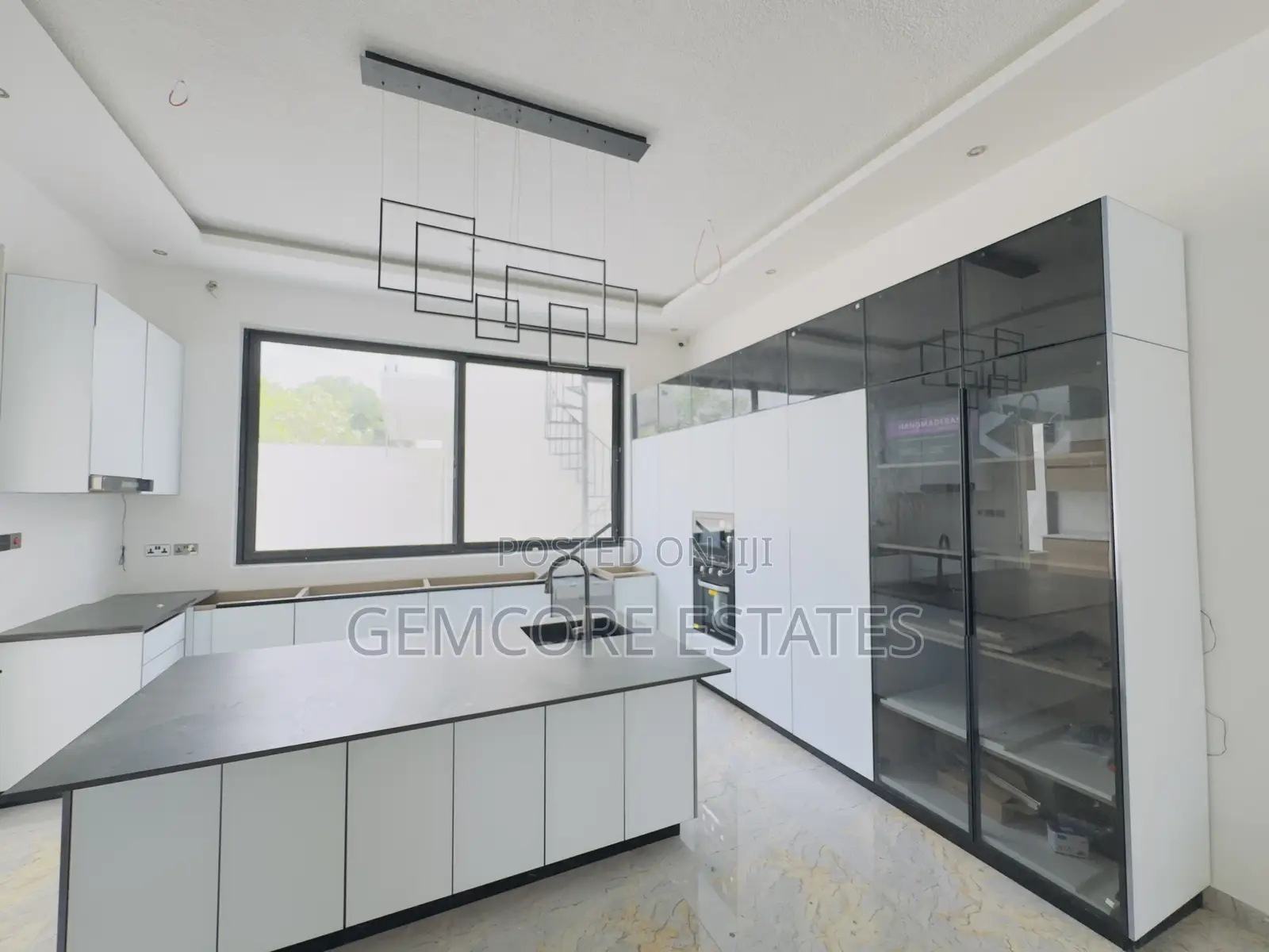 4bdrm House in East Legon for sale