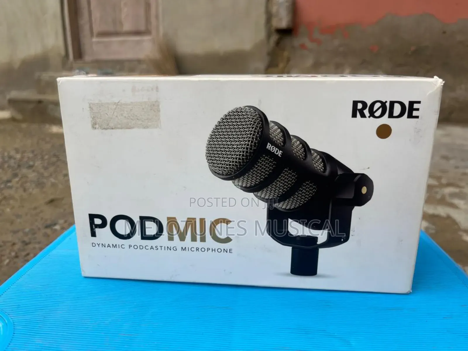 Røde Podmic Dynamic Podcasting Microphone.
