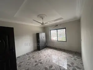 3bdrm Apartment in Bee 🐝 Decor & Homes, Old Ashomang for rent