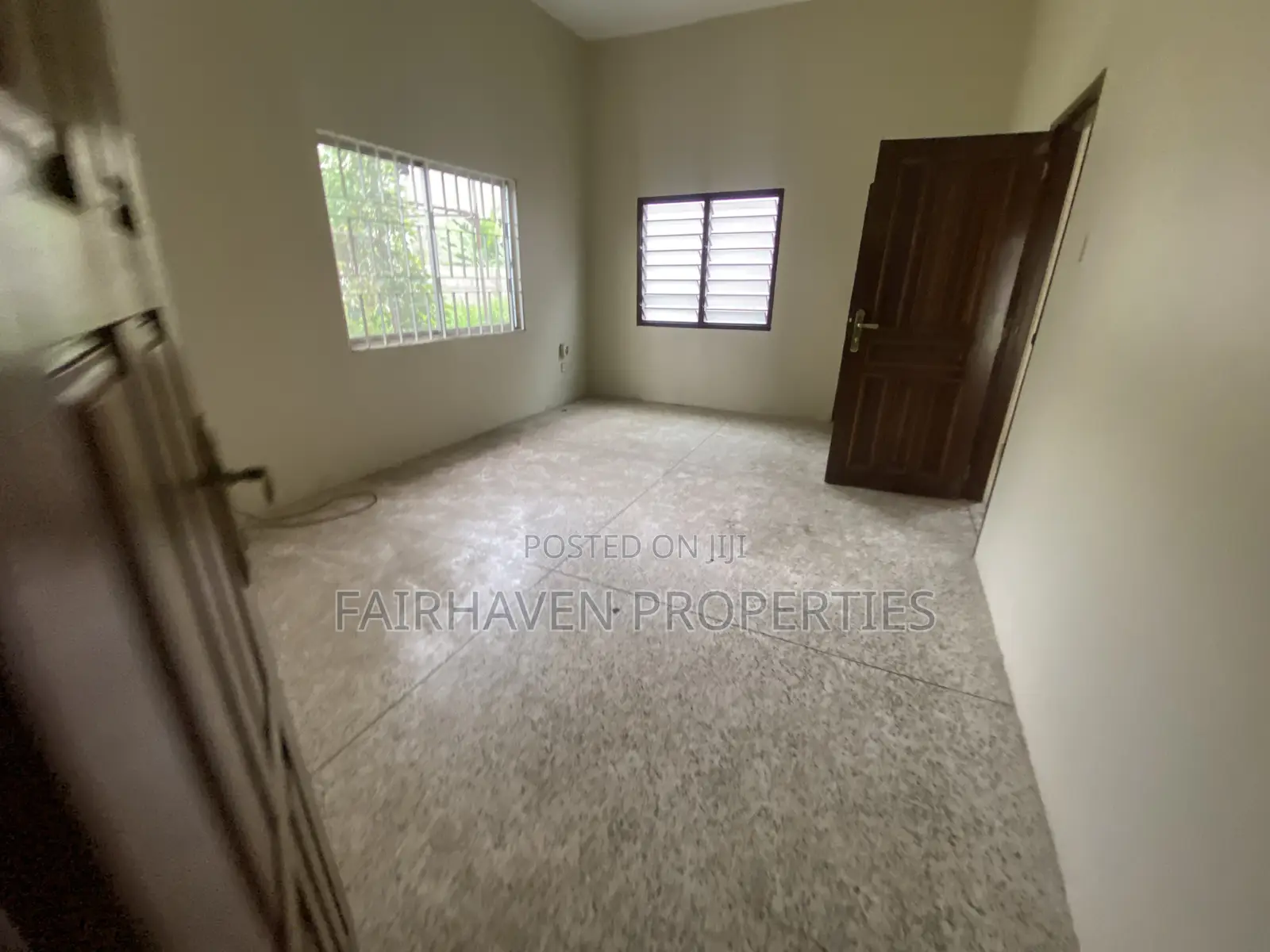 Space for Rent (5 Bedrooms) for Office, Restaurant