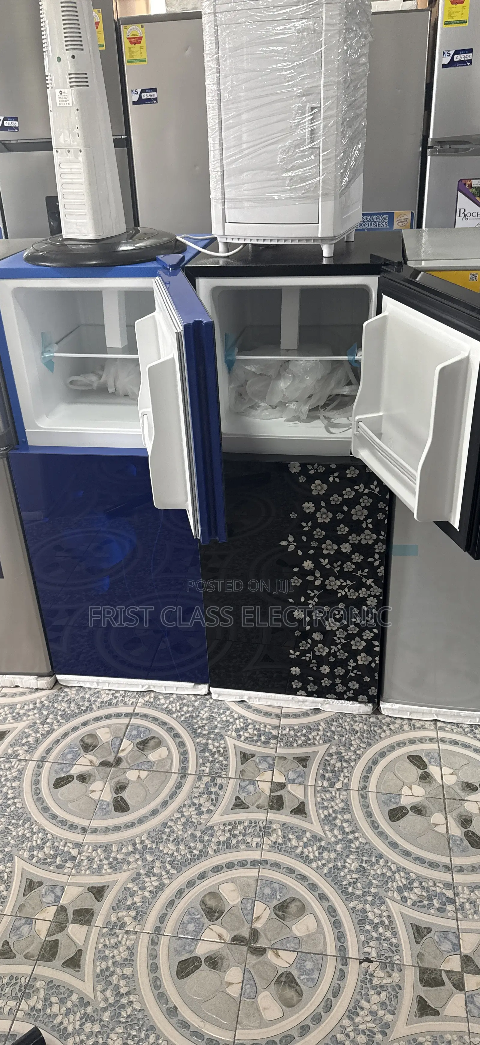 Glass Fridge Westpool 128 Double Door