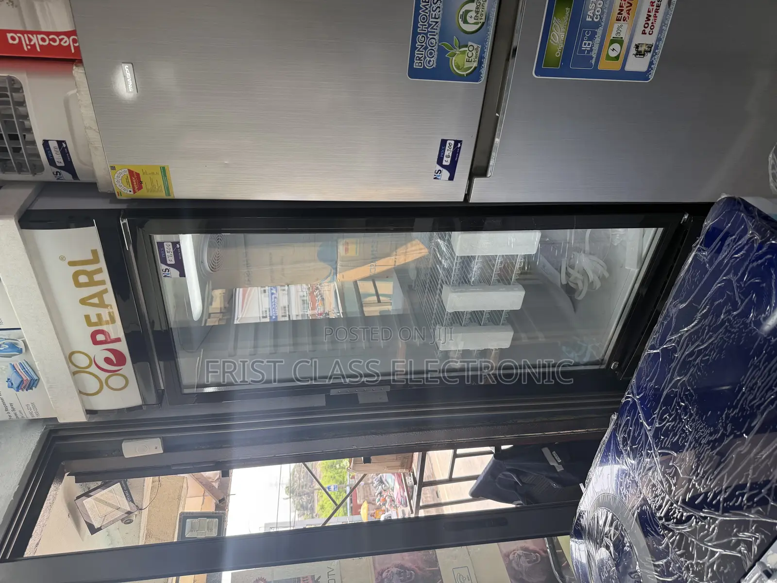 Pearl Glass Display Fridge New in Box 430ltrs New in Box
