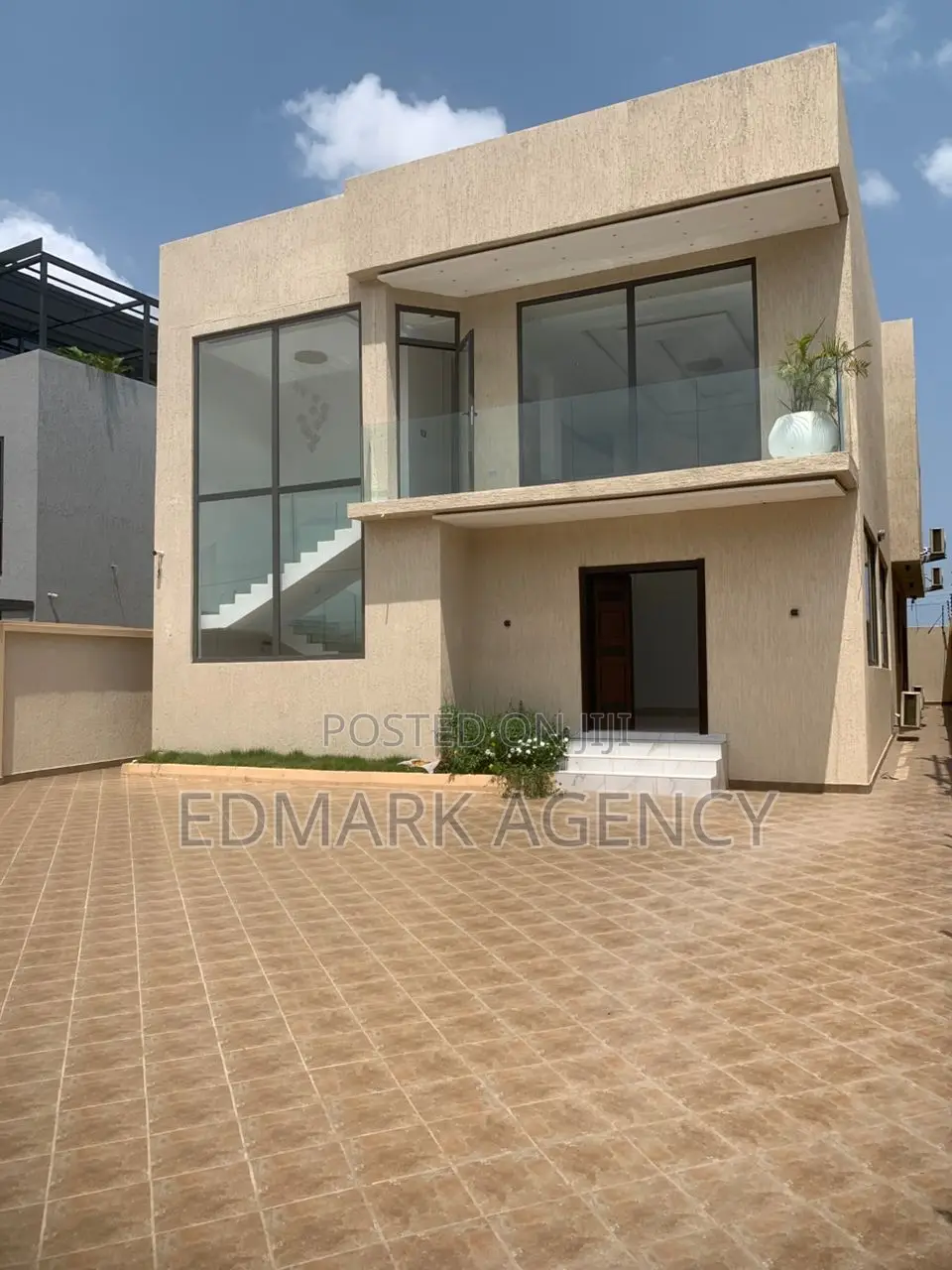4bdrm House in East Legon, American House for sale