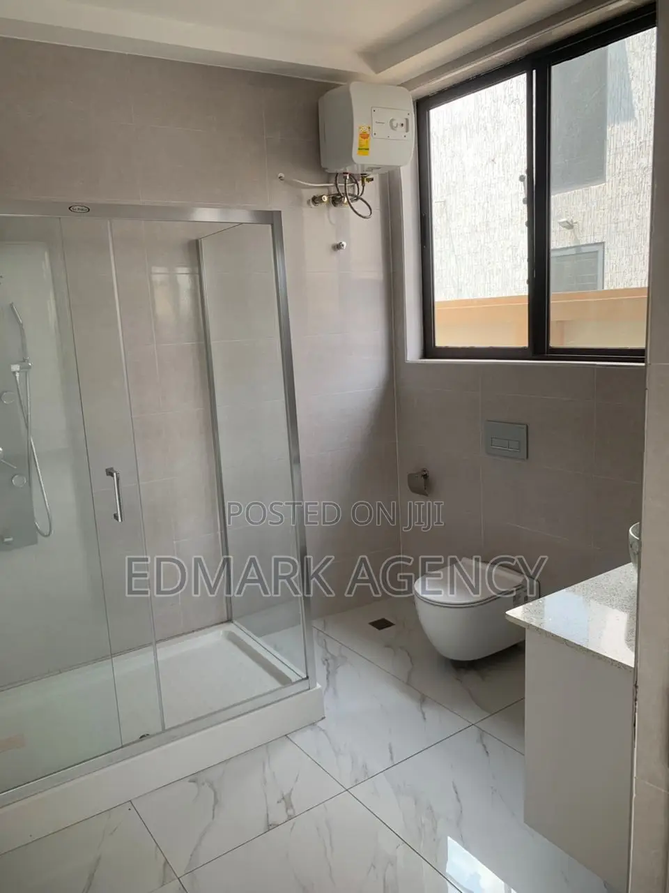 4bdrm House in East Legon, American House for sale