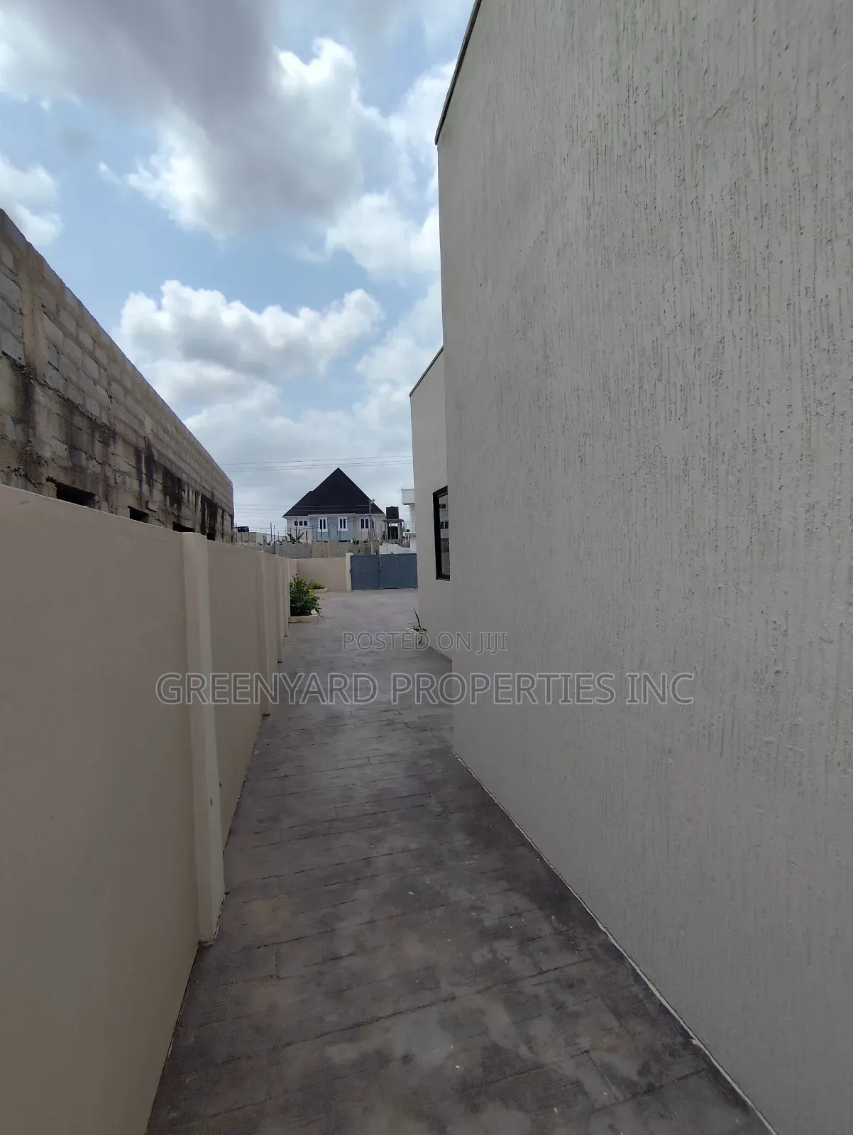 3bdrm House in East Legon Hills for sale