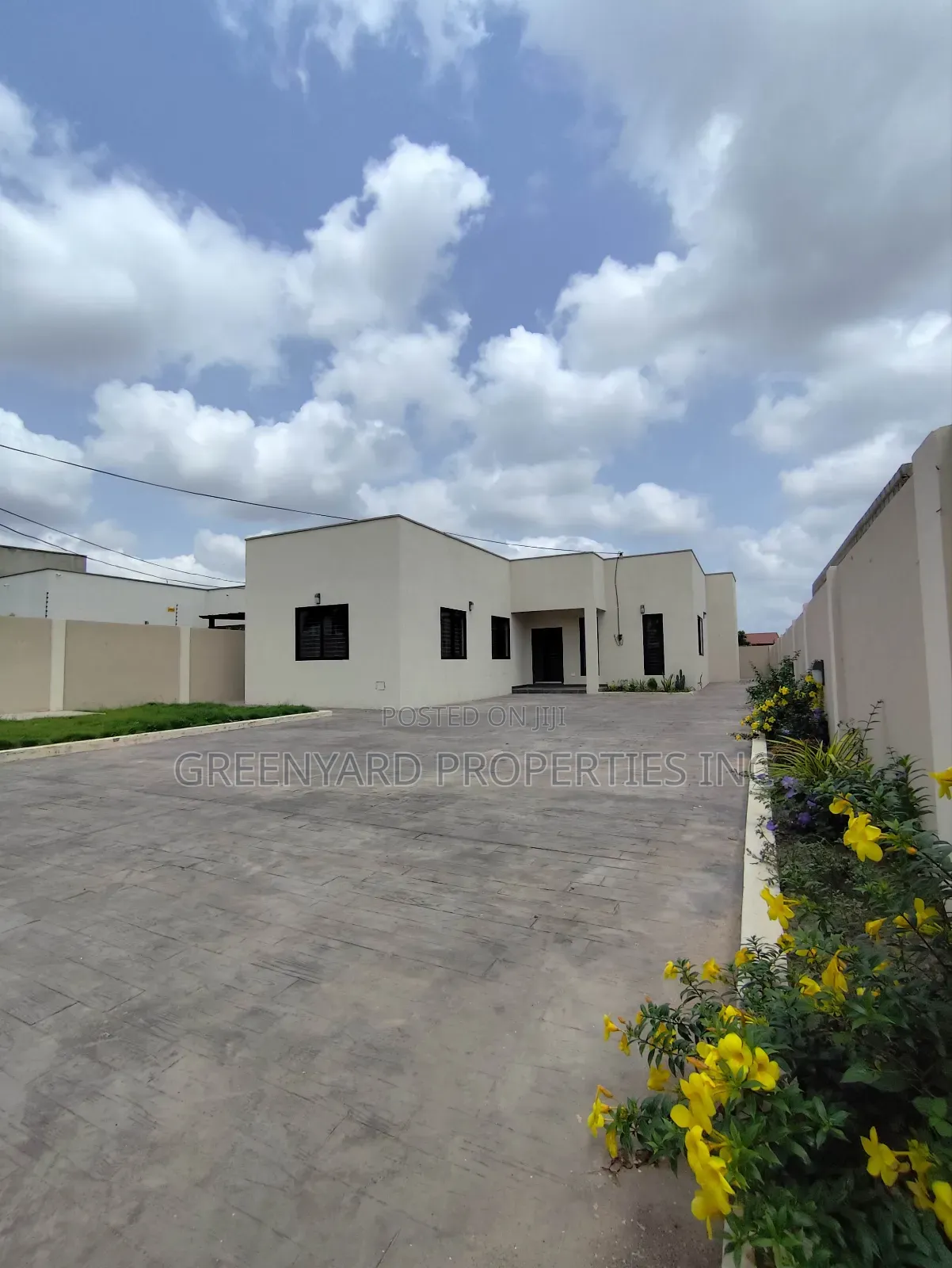 3bdrm House in East Legon Hills for sale