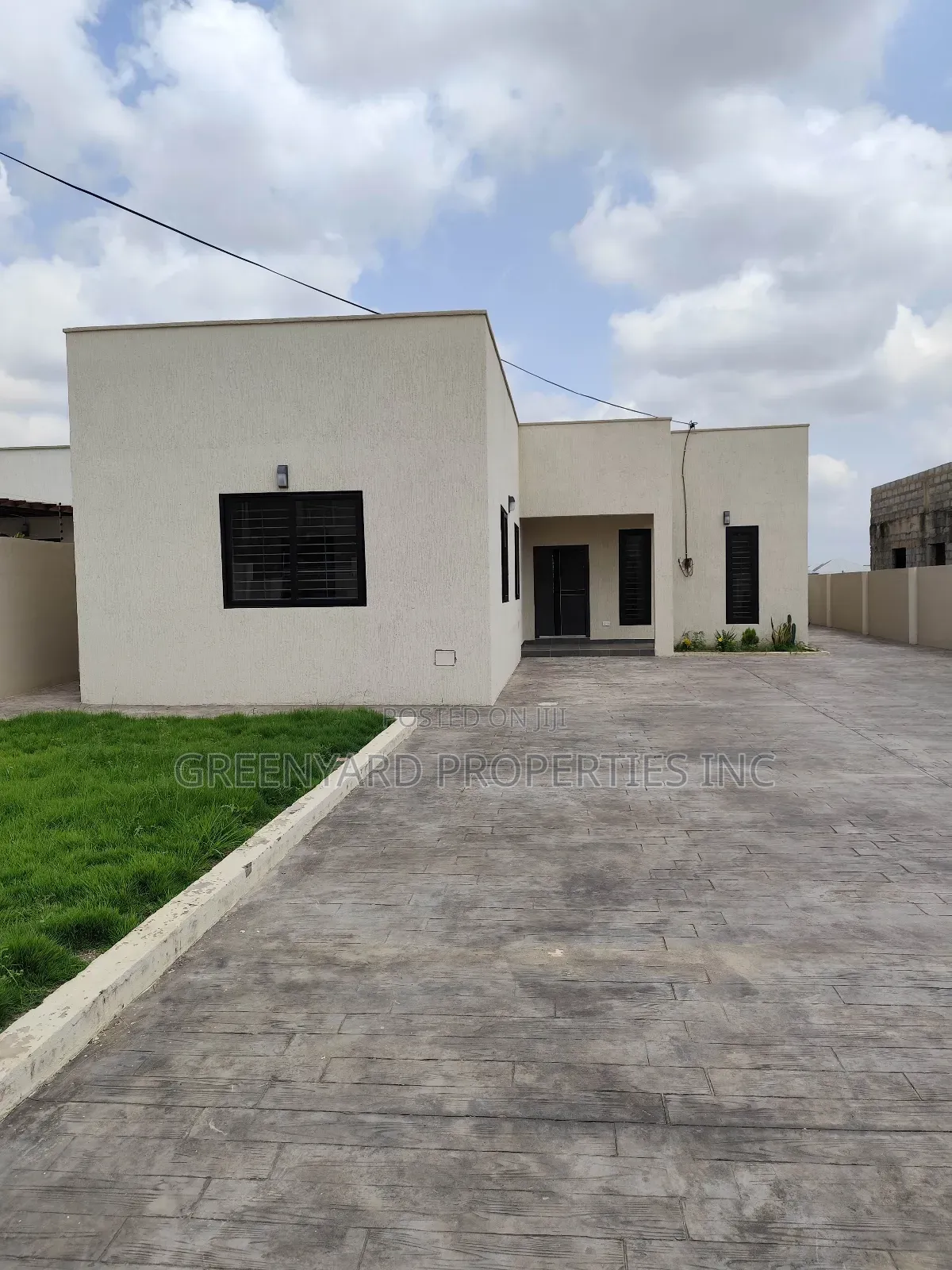 3bdrm House in East Legon Hills for sale