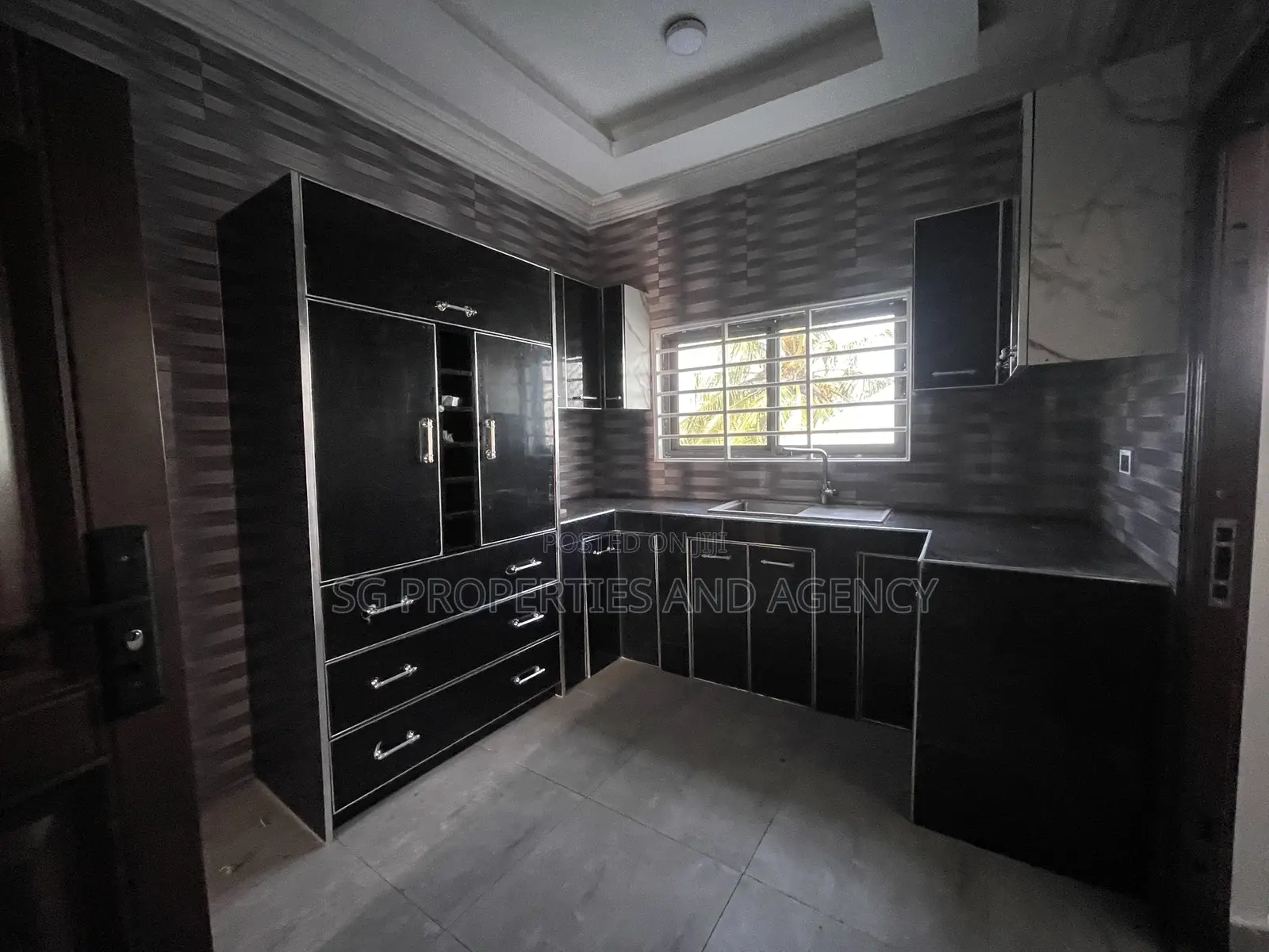 2bdrm Apartment in Batsonaa, Baatsona Total for rent