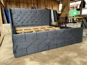 Fantastics And  Amazing Queen Size 72x75// Luxurious And Durable