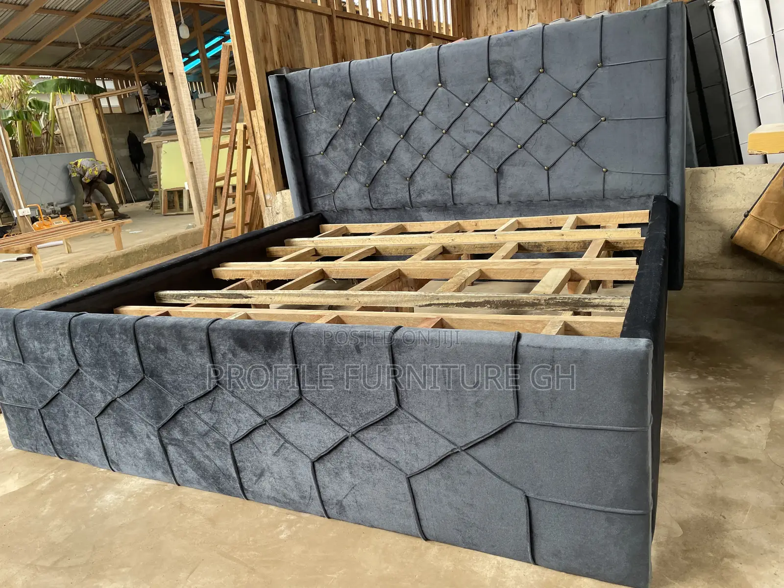 Fantastics And  Amazing Queen Size 72x75// Luxurious And Durable