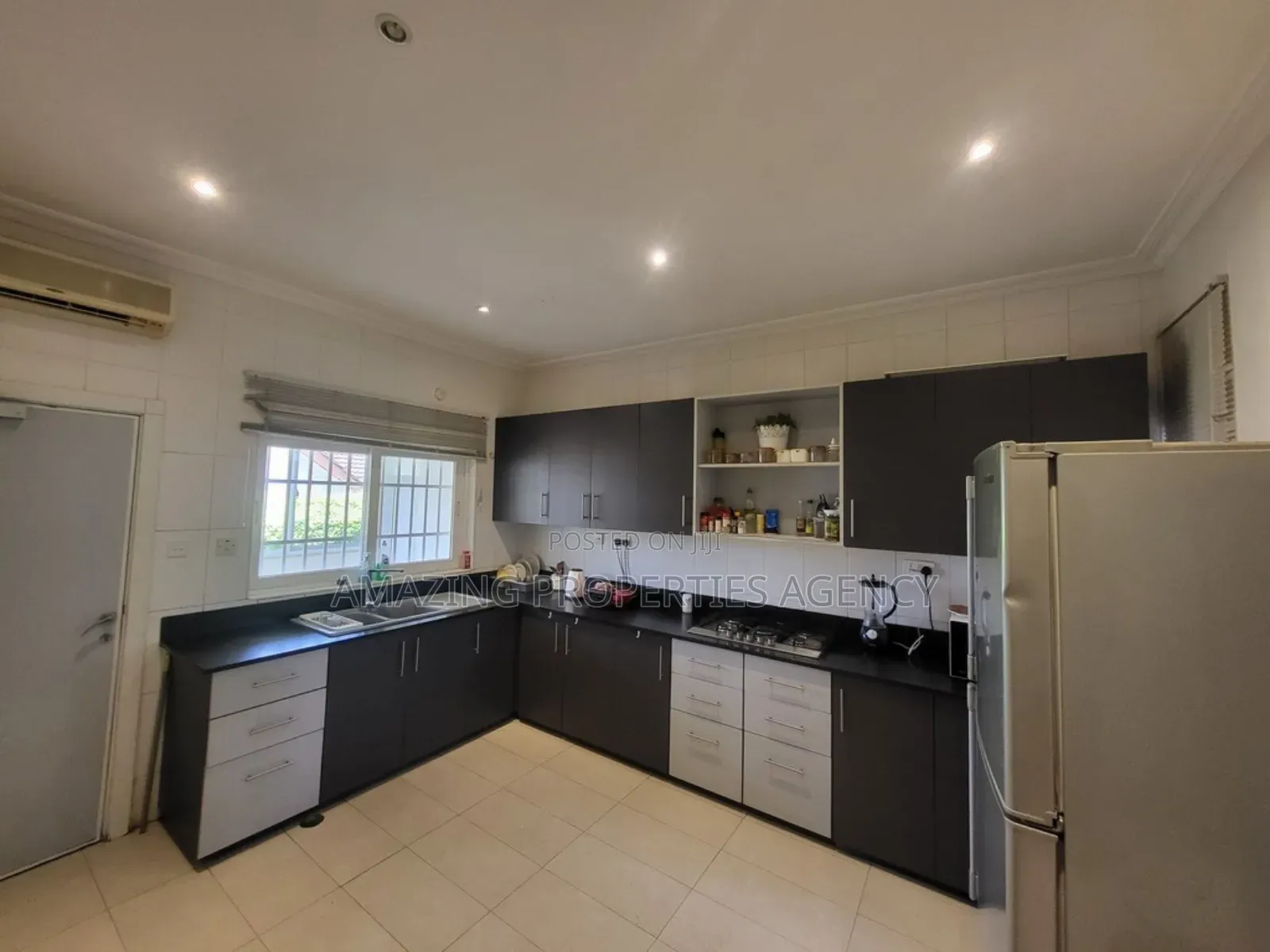 4bdrm Mansion in Cantonments for sale