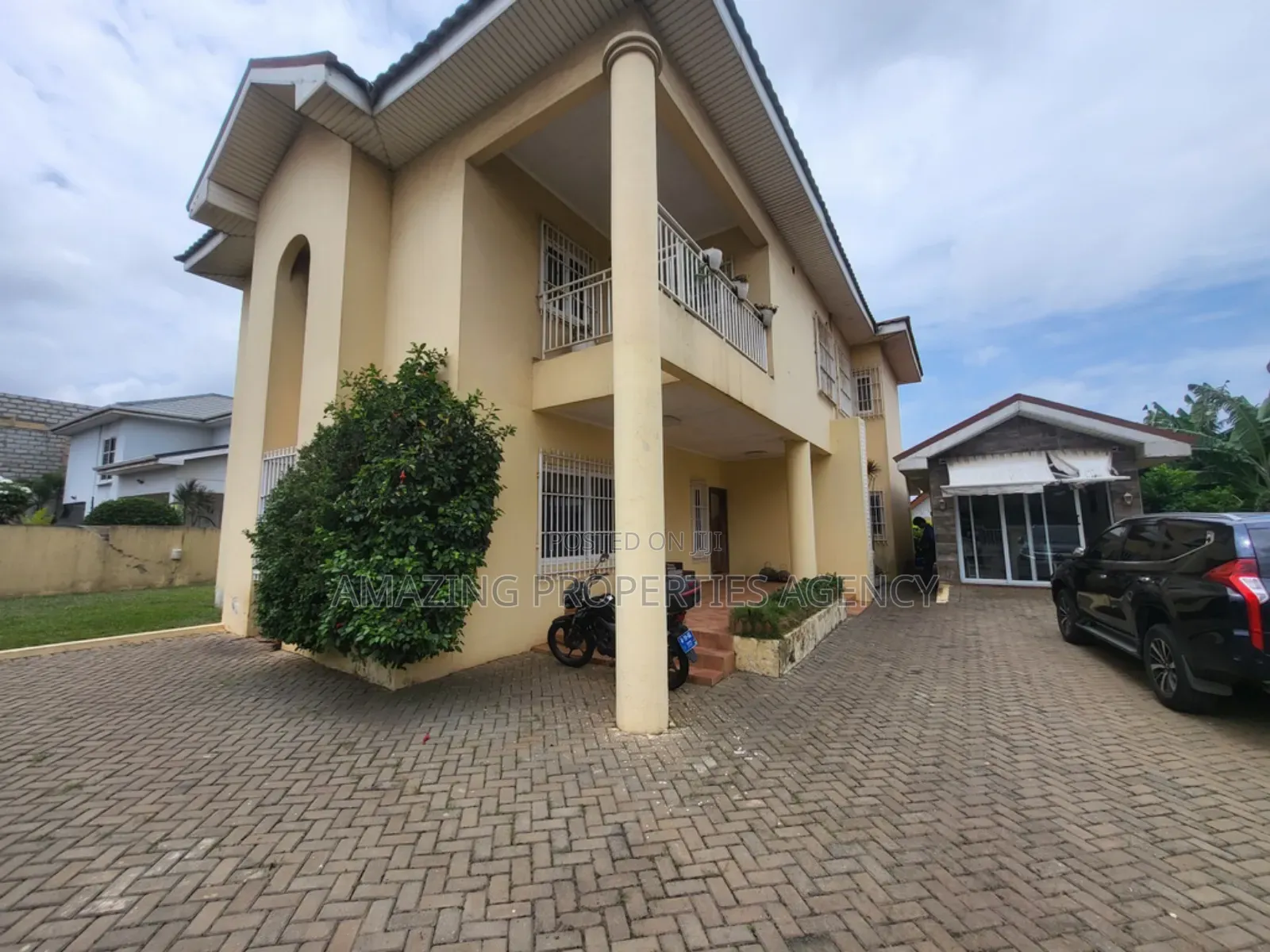 4bdrm Mansion in Cantonments for sale