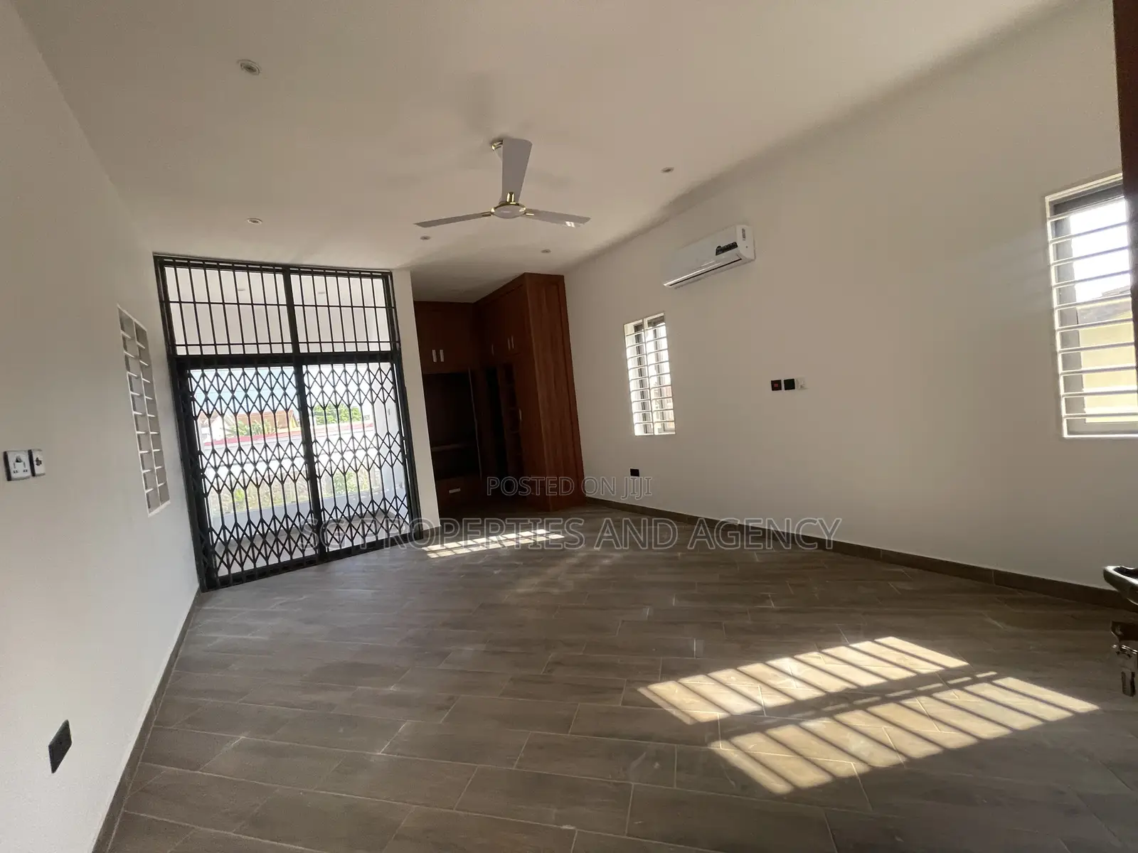 3bdrm Apartment in Batsonaa, Baatsona Total for rent