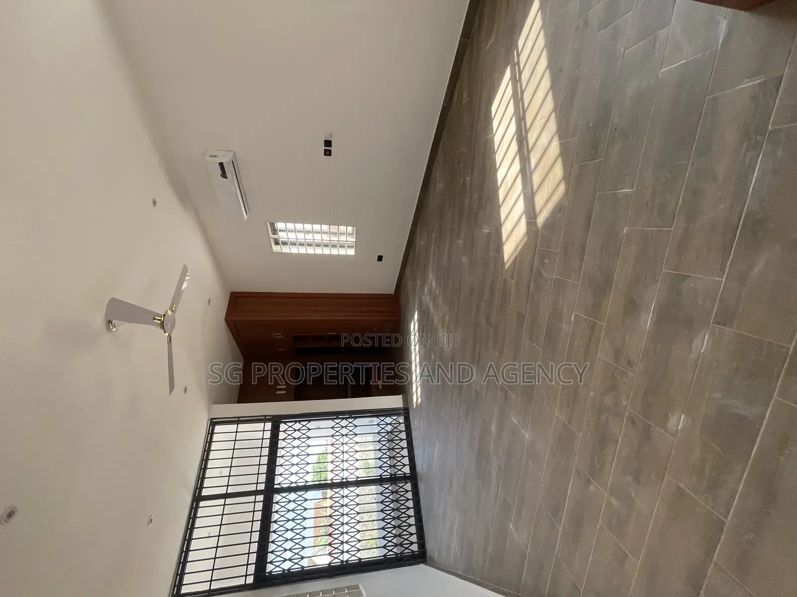 3bdrm Apartment in Batsonaa, Baatsona Total for rent