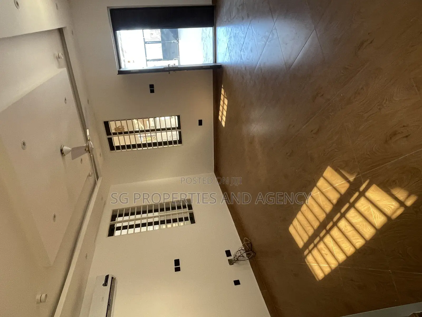 3bdrm Apartment in Batsonaa, Baatsona Total for rent