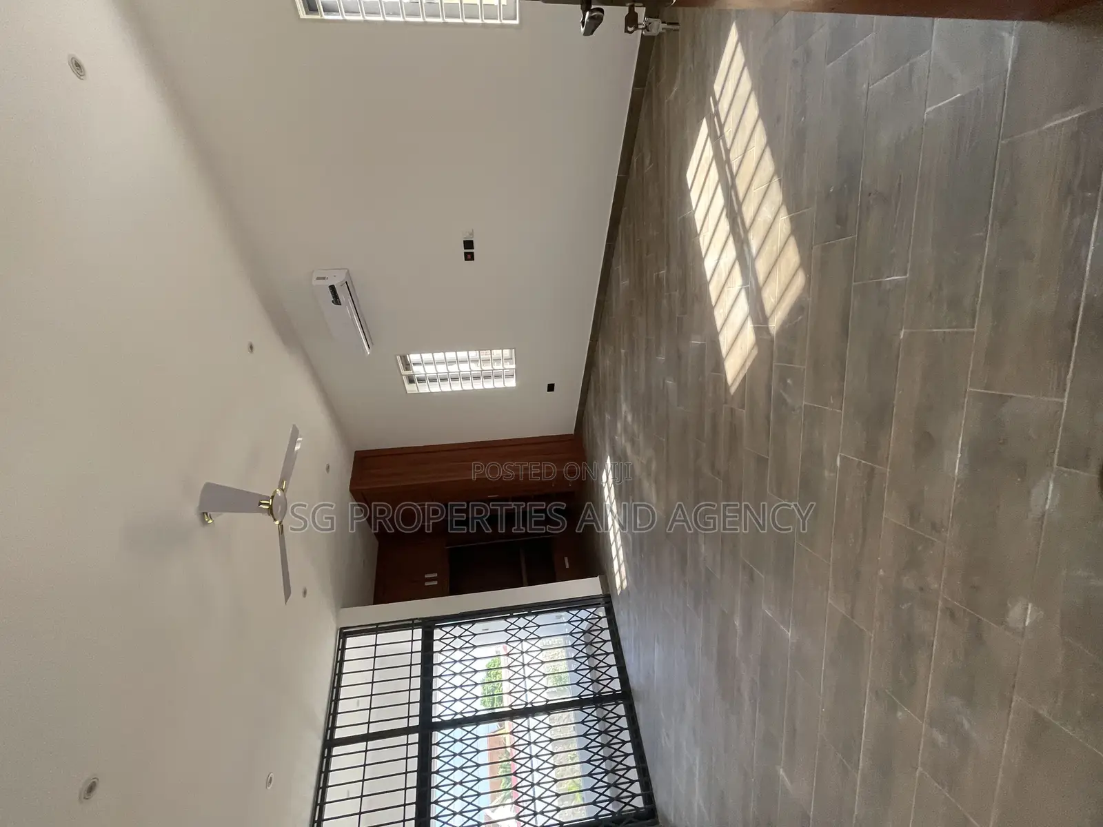 3bdrm Apartment in Batsonaa, Baatsona Total for rent