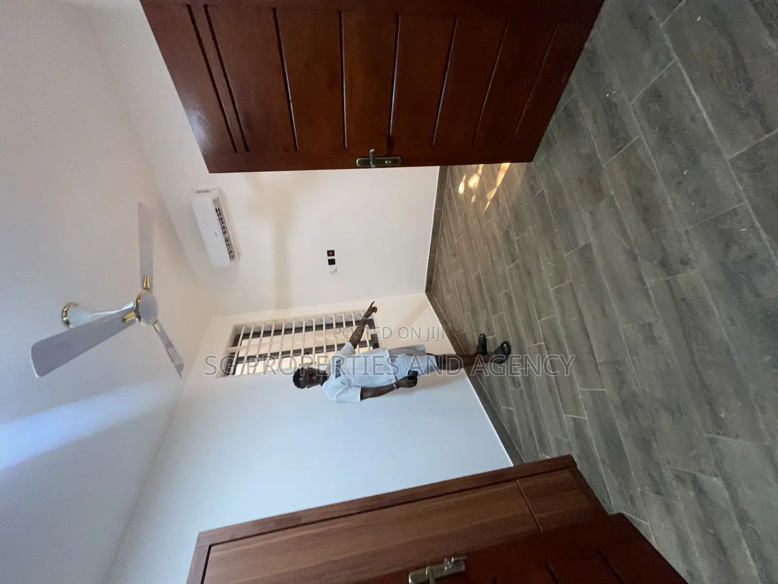 3bdrm Apartment in Batsonaa, Baatsona Total for rent