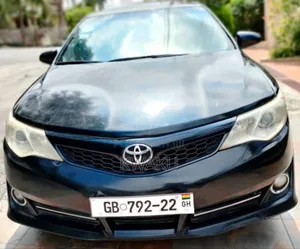 Photo - Toyota Camry 2015 Black
