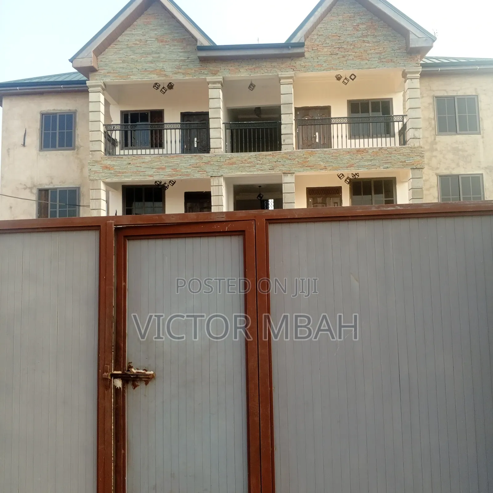 2bdrm Apartment in Dc Properties, Tema Metropolitan for rent