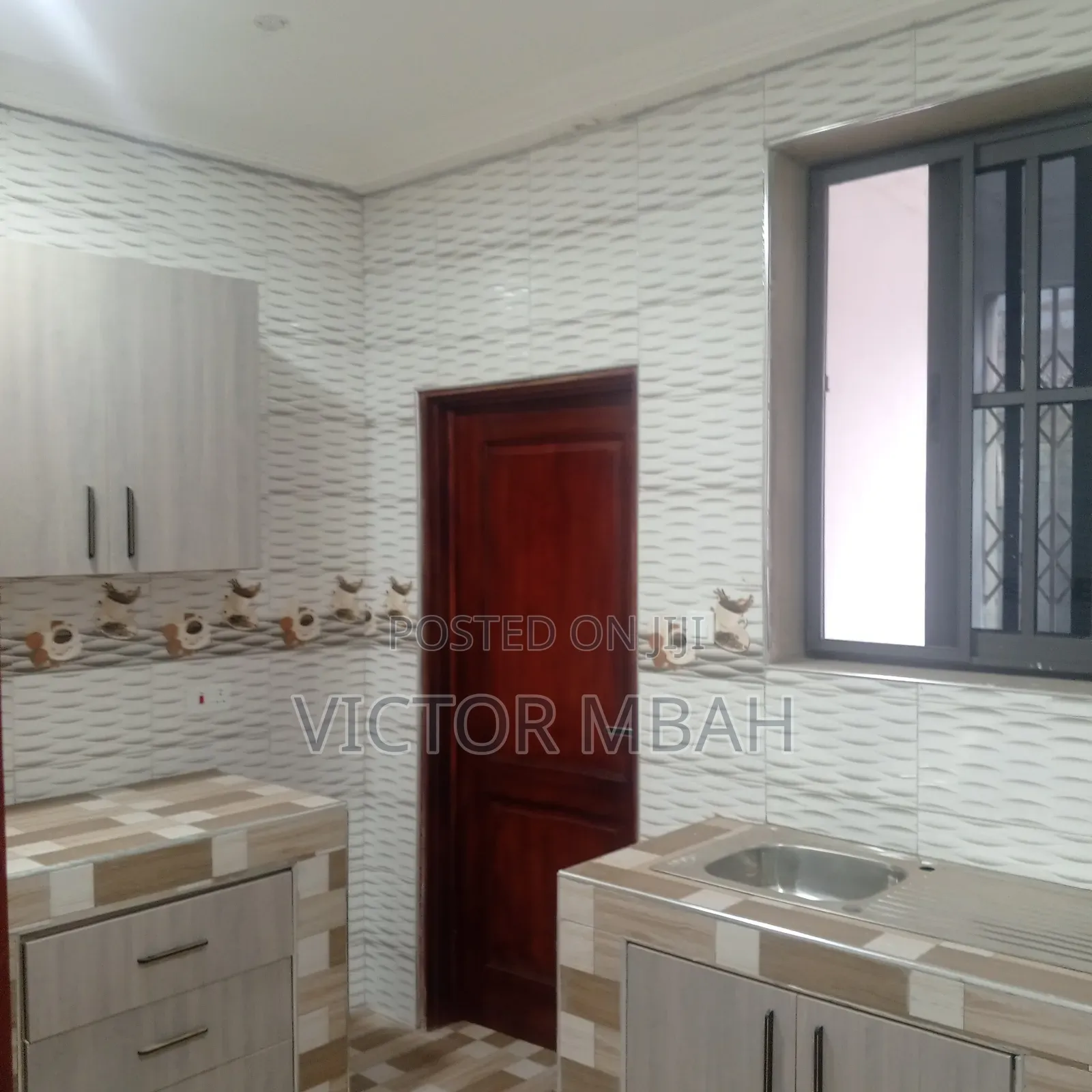 2bdrm Apartment in Dc Properties, Tema Metropolitan for rent