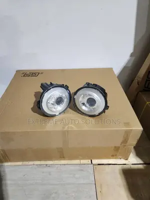 Mercedes Benz G Wagon W463 Headlight  Right Left