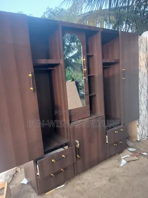 Qquality Wardrobe