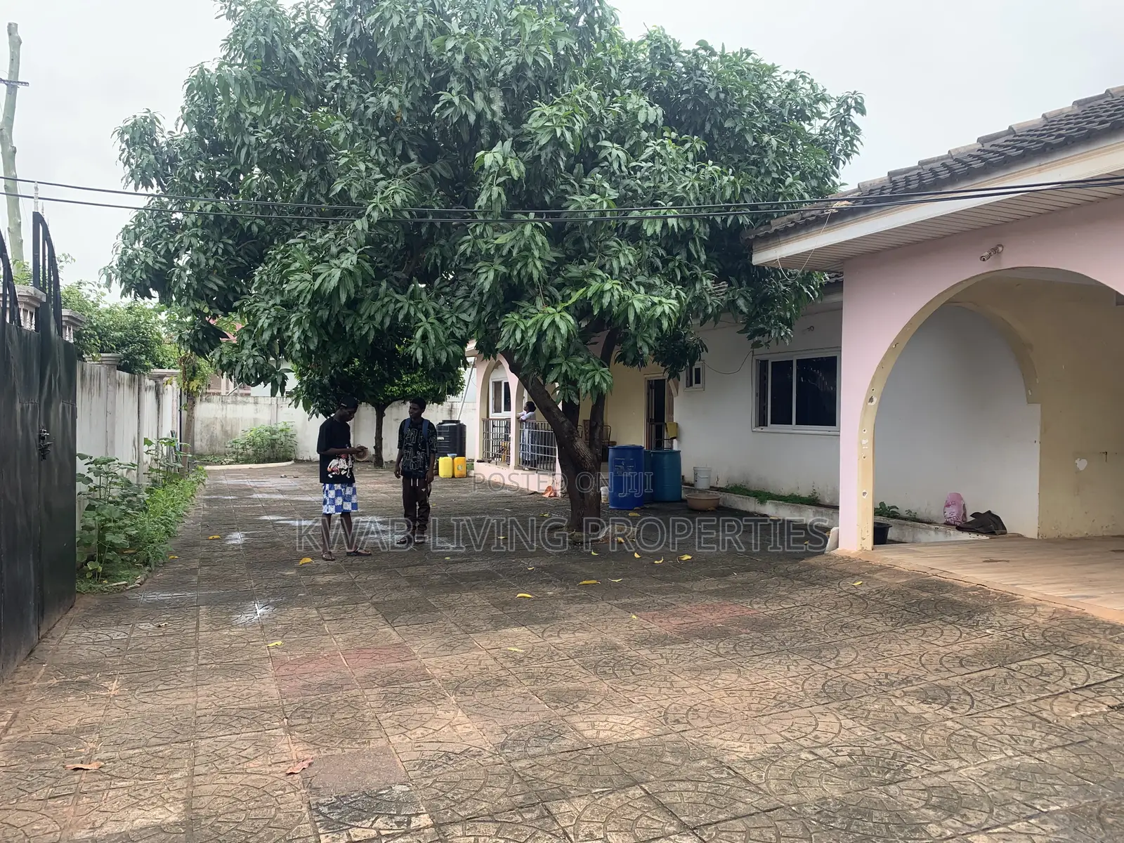 3bdrm House in Oyarifa for sale